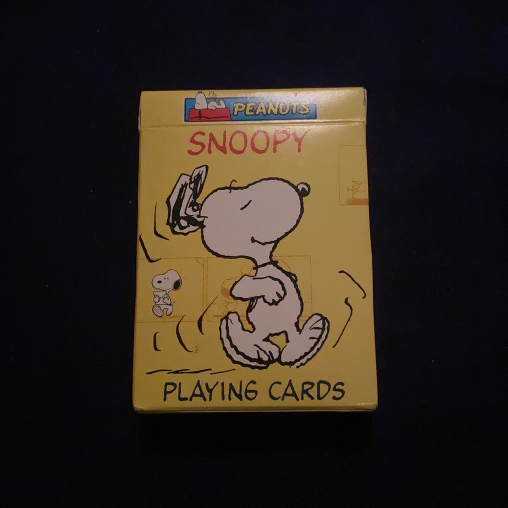 Snoopy playing cards